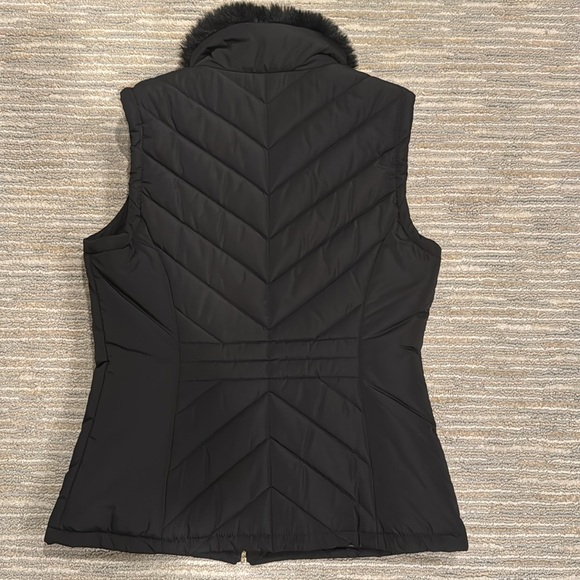 Calvin Klein vest - Picture 5 of 7